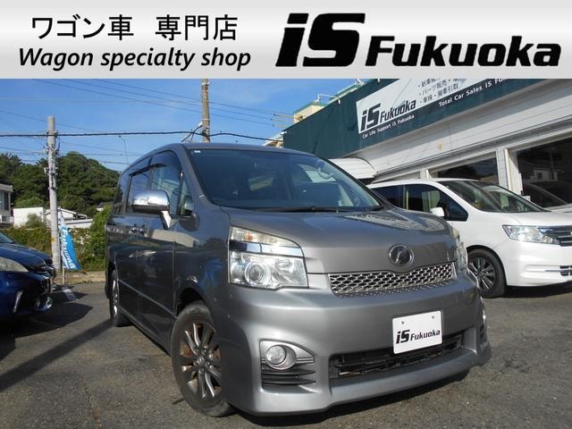 Toyota VOXY 2013 — фото автомобиля 1