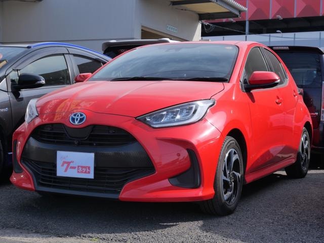 Toyota YARIS 2021 — фото автомобиля