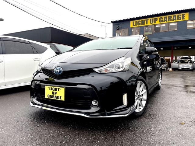 Toyota PRIUS ALPHA 2017 — фото автомобиля 1