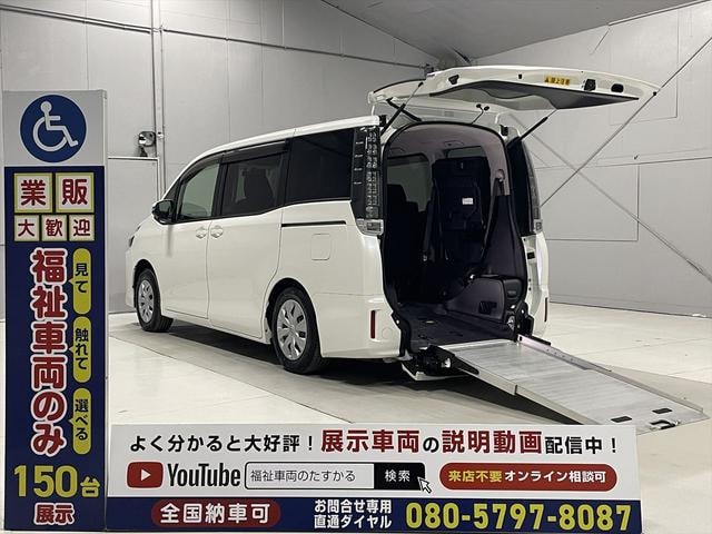 Toyota VOXY 2016 — фото автомобиля 1