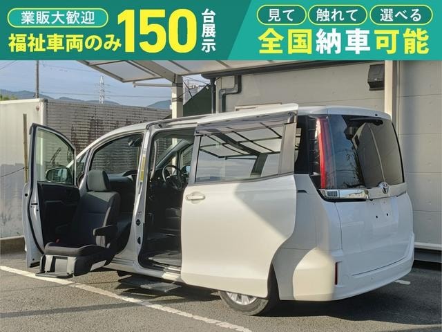 Toyota NOAH 2021 — фото автомобиля