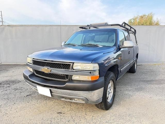 Chevrolet SILVERADO 2002 — фото автомобиля 1