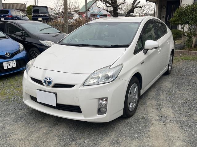 Toyota PRIUS 2011 — фото автомобиля 1