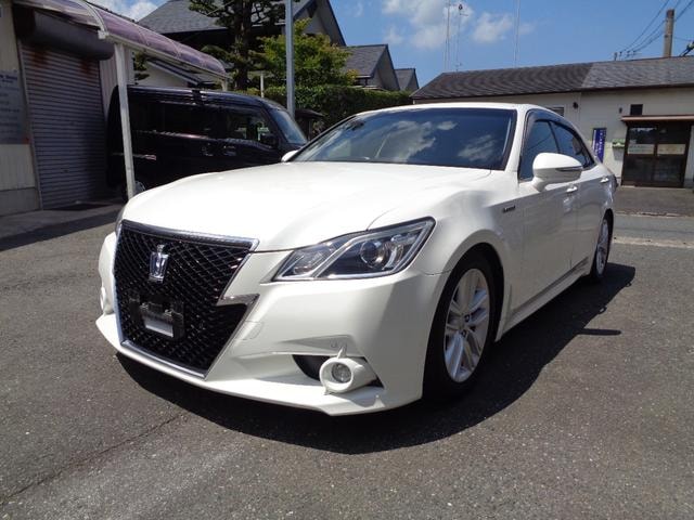Toyota CROWN HYBRID 2013 — фото автомобиля
