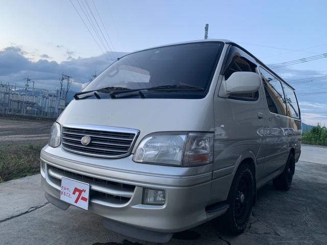 Toyota HIACE WAGON 2000 — фото автомобиля