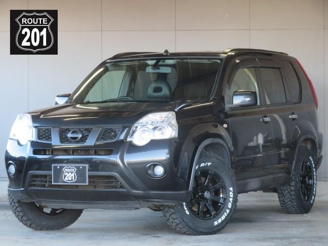 Nissan X-TRAIL 2013 — фото автомобиля