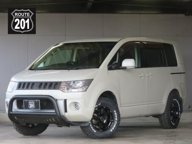 Mitsubishi DELICA D:5 2010 — фото автомобиля