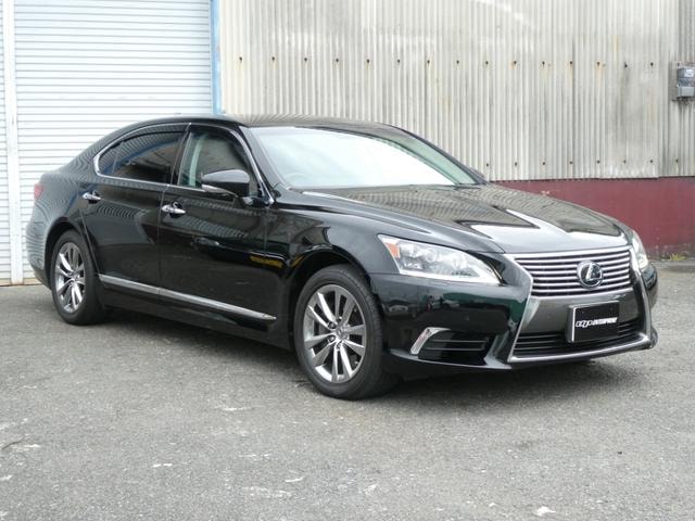 Lexus LS 2016 — фото автомобиля 1