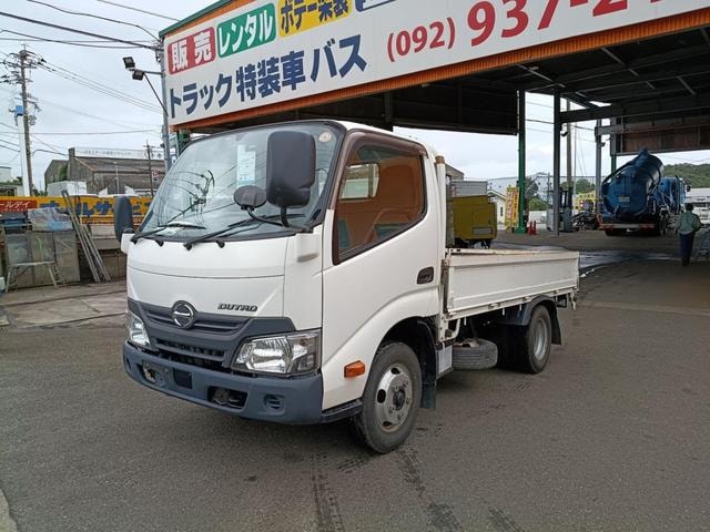 Hino DUTRO 2017 — фото автомобиля 1