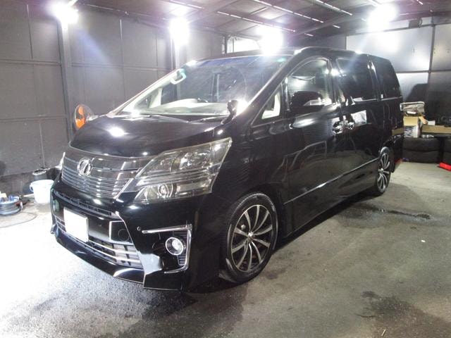 Toyota VELLFIRE 2011 — фото автомобиля 1