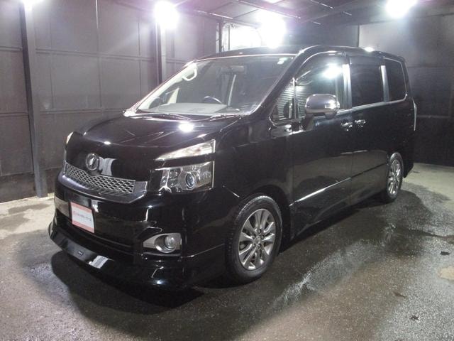 Toyota VOXY 2011 — фото автомобиля 1
