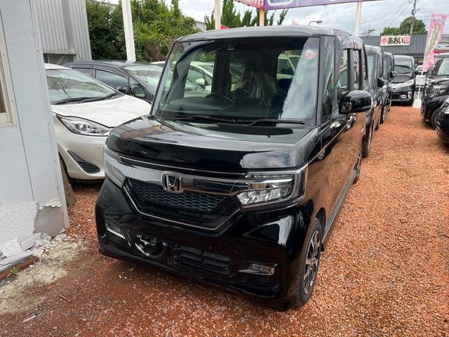 Honda N-BOX CUSTOM 2019 — фото автомобиля 1