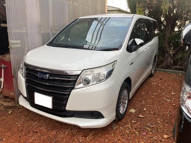 Toyota NOAH 2015 — фото автомобиля