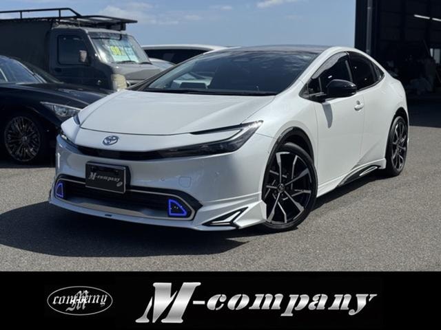 Toyota PRIUS 2023 — фото автомобиля 1