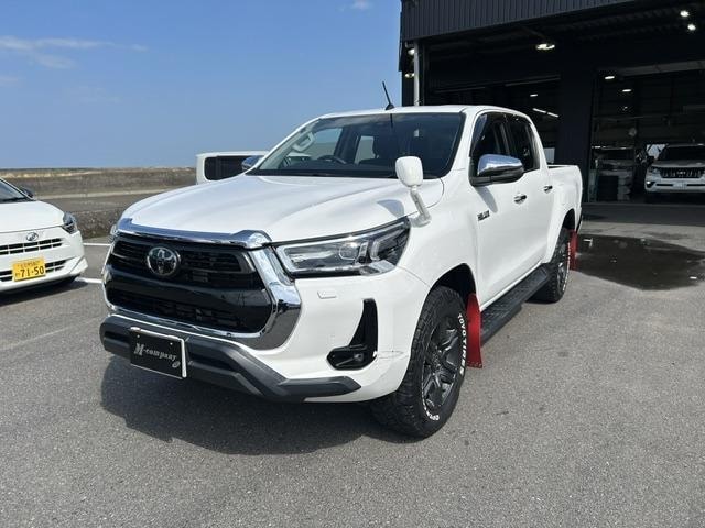 Toyota HILUX 2021 — фото автомобиля 1