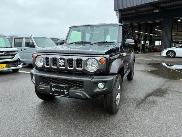 Suzuki JIMNY NOMADE 2026 — фото автомобиля 1
