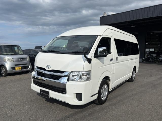 Toyota HIACE WAGON 2023 — фото автомобиля