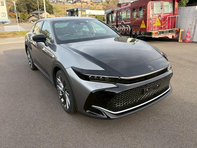 Toyota CROWN CROSSOVER 2023 — фото автомобиля 1