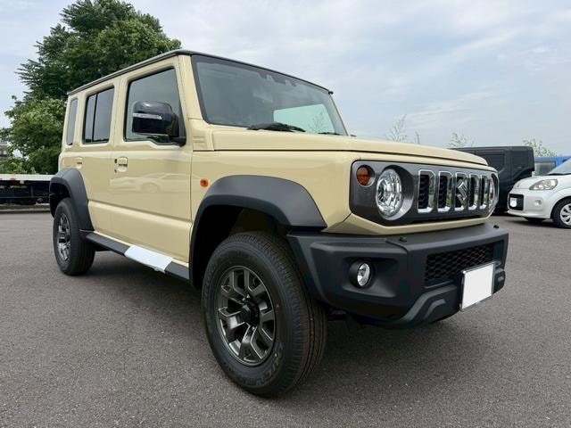 Suzuki JIMNY NOMADE 2026 — фото автомобиля 1