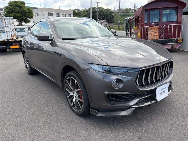 Maserati LEVANTE 2016 — фото автомобиля
