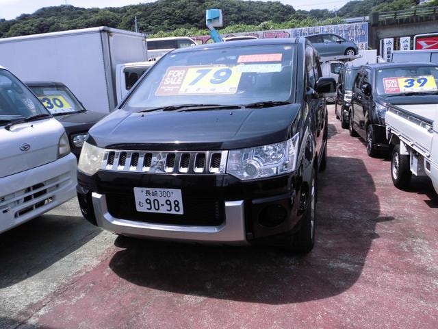 Mitsubishi DELICA D:5 2010 — фото автомобиля