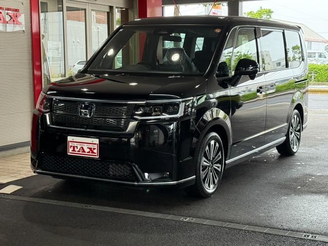 Honda STEPWAGON 2025 — фото автомобиля 1