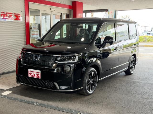 Honda STEPWAGON 2025 — фото автомобиля