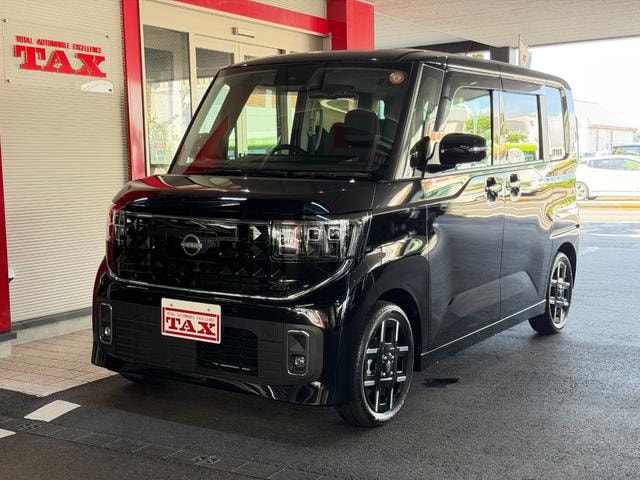Nissan ROOX 2025 — фото автомобиля 1