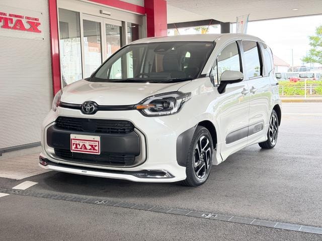 Toyota SIENTA 2023 — фото автомобиля 1