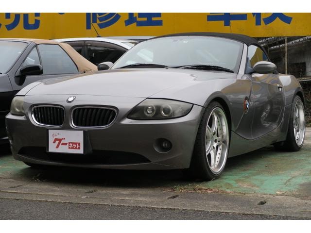 Bmw Z4 2004 — фото автомобиля