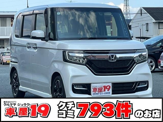 Honda N-BOX CUSTOM 2018 — фото автомобиля 1