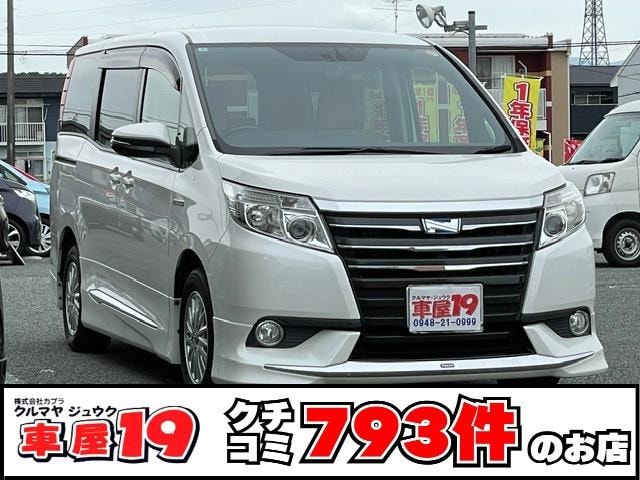 Toyota NOAH 2014 — фото автомобиля 1
