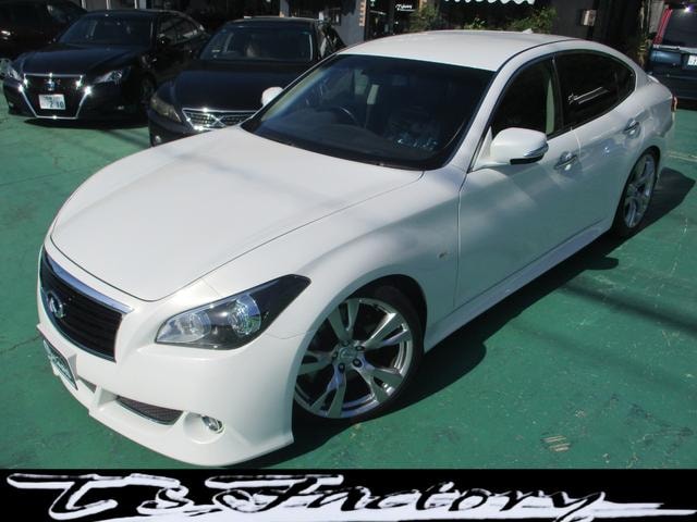 Nissan FUGA 2010 — фото автомобиля 1