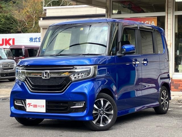 Honda N-BOX CUSTOM 2018 — фото автомобиля 1