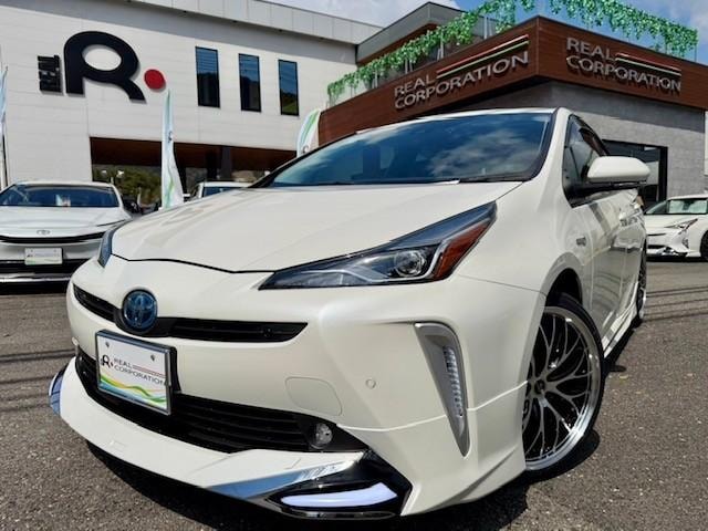 Toyota PRIUS 2019 — фото автомобиля 1