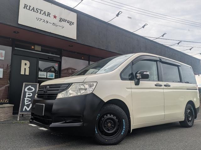 Honda STEPWAGON 2010 — фото автомобиля 1