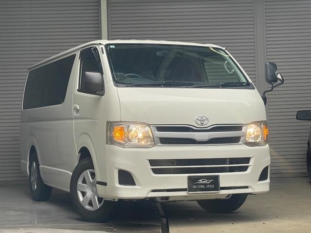 Toyota HIACE VAN 2012 — фото автомобиля