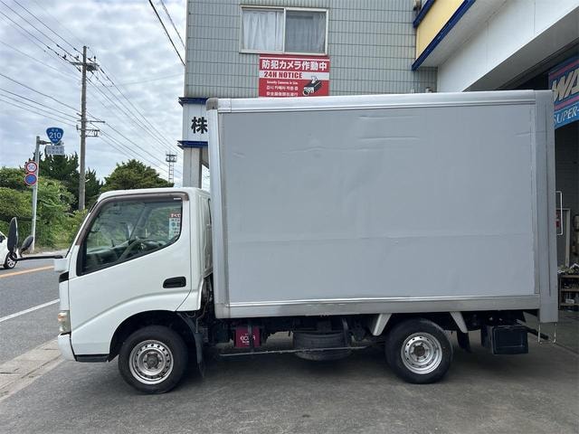 Toyota DYNA TRUCK 2008 — фото автомобиля 1