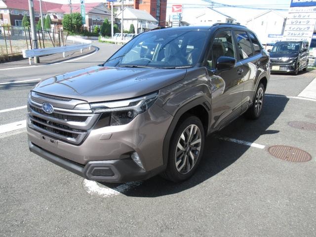 Subaru FORESTER 2026 — фото автомобиля 1