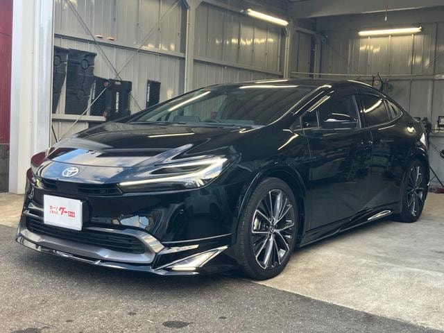 Toyota PRIUS 2025 — фото автомобиля 1