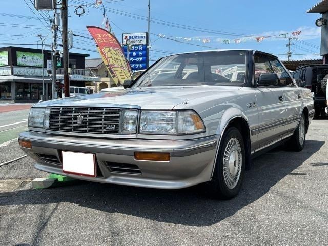 Toyota CROWN 1999 — фото автомобиля 1
