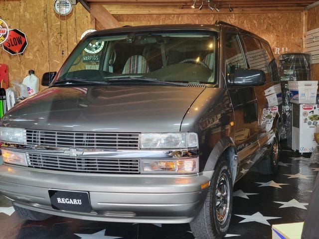 Chevrolet ASTRO 2001 — фото автомобиля
