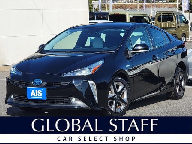 Toyota PRIUS 2019 — фото автомобиля 1
