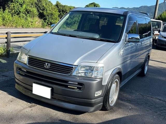 Honda STEPWAGON 1997 — фото автомобиля