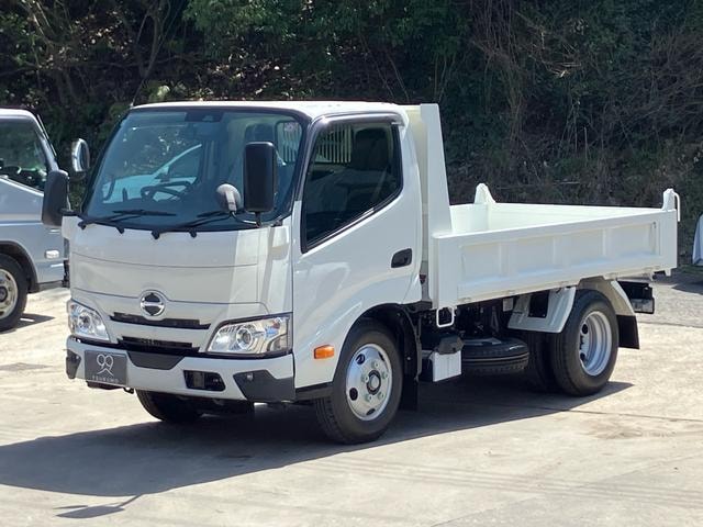 Hino DUTRO 2026 — фото автомобиля