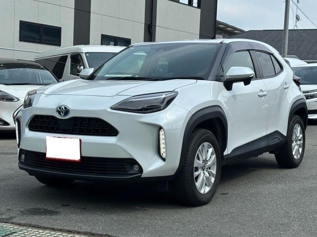 Toyota YARIS CROSS 2023 — фото автомобиля