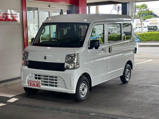 Suzuki EVERY 2026 — фото автомобиля 1
