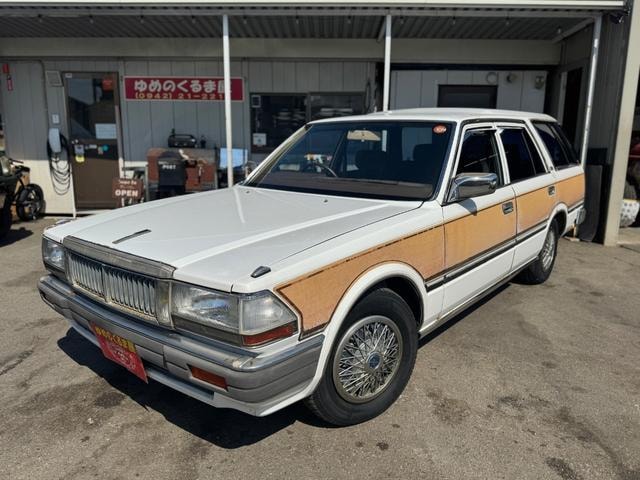 Nissan CEDRIC WAGON 1993 — фото автомобиля