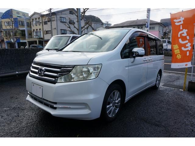 Honda STEPWAGON 2013 — фото автомобиля 1
