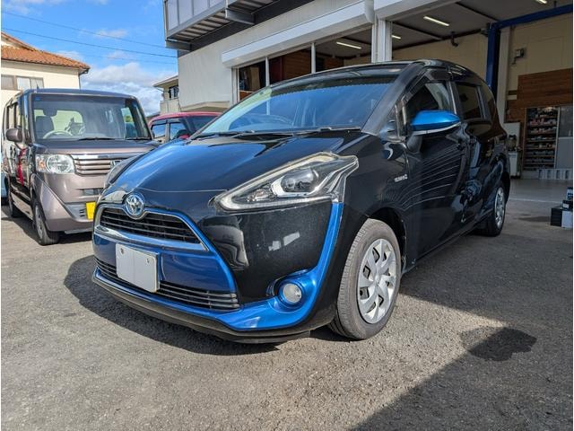 Toyota SIENTA 2016 — фото автомобиля 1